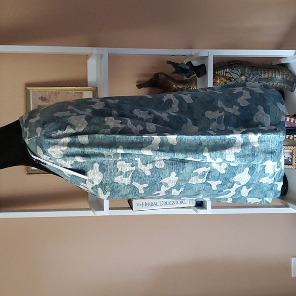 🌻Nicole Miller 100% Linen Blouse! Sz M - Picture 3 of 5